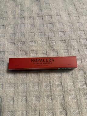 NIB Nopalera Eau de parfum Flor de Madera Travel spray 10 ml .33 oz